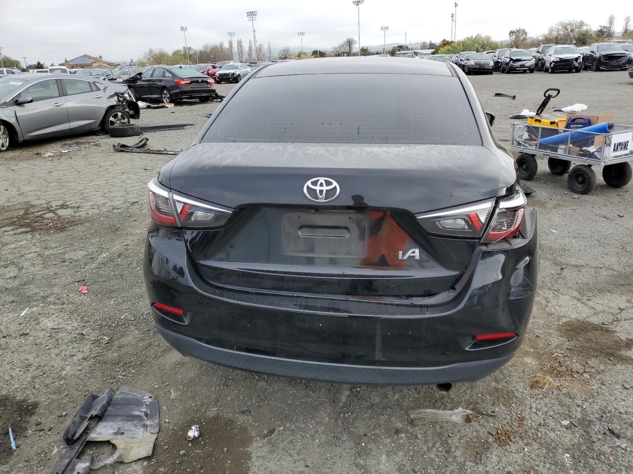 2017 TOYOTA YARIS IA - Image 6