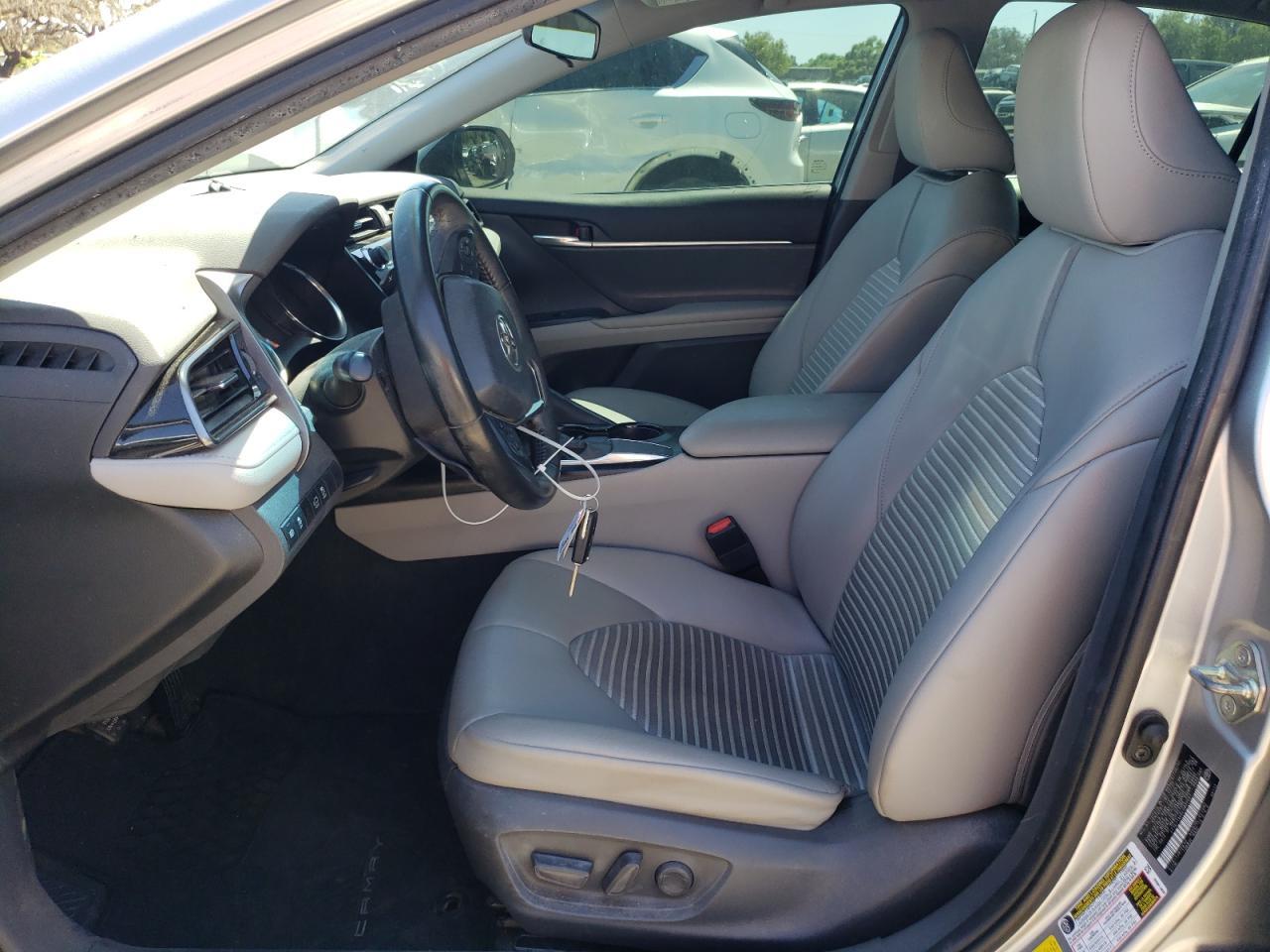2020 TOYOTA CAMRY SE - Image 7