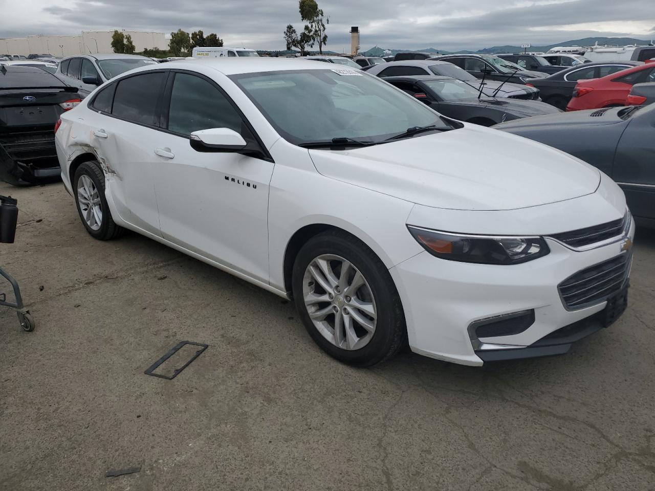 2017 CHEVROLET MALIBU LT - Фото 4