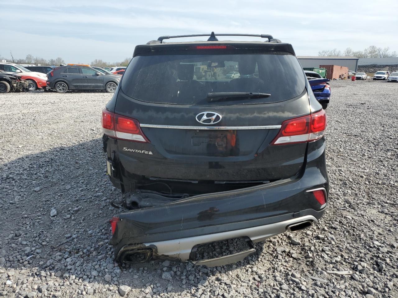 2017 HYUNDAI SANTA FE S - Image 6