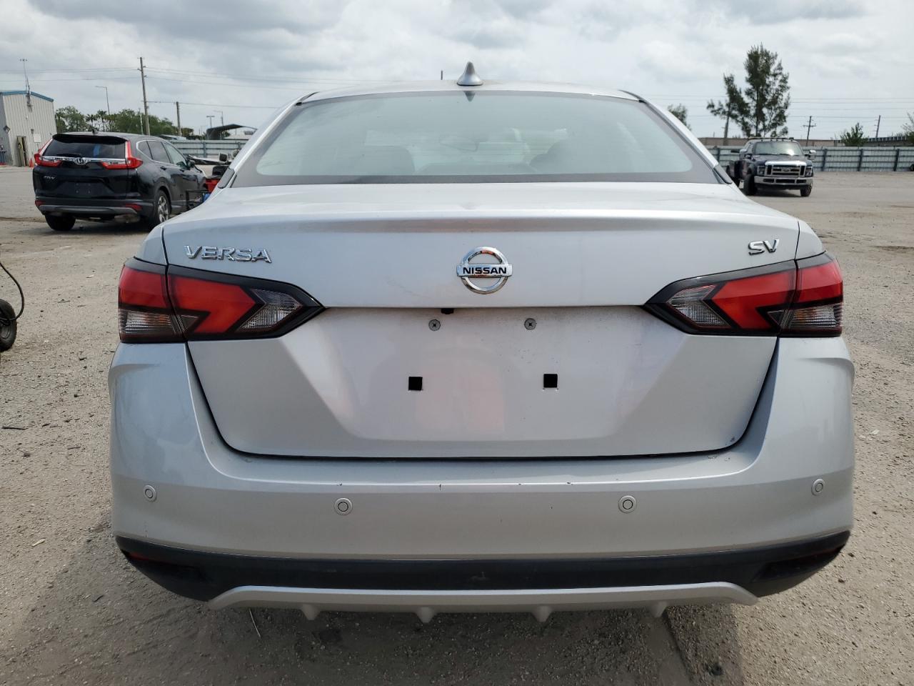 2021 NISSAN VERSA SV - Image 6