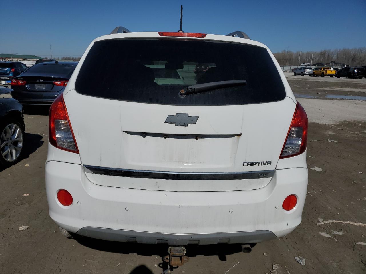 2013 CHEVROLET CAPTIVA LT - Image 6