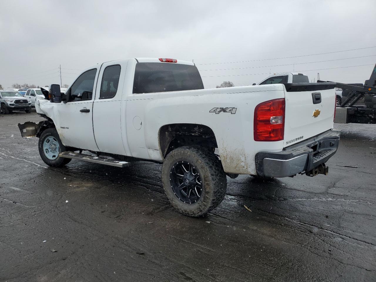 2013 CHEVROLET SILVERADO - Фото 2