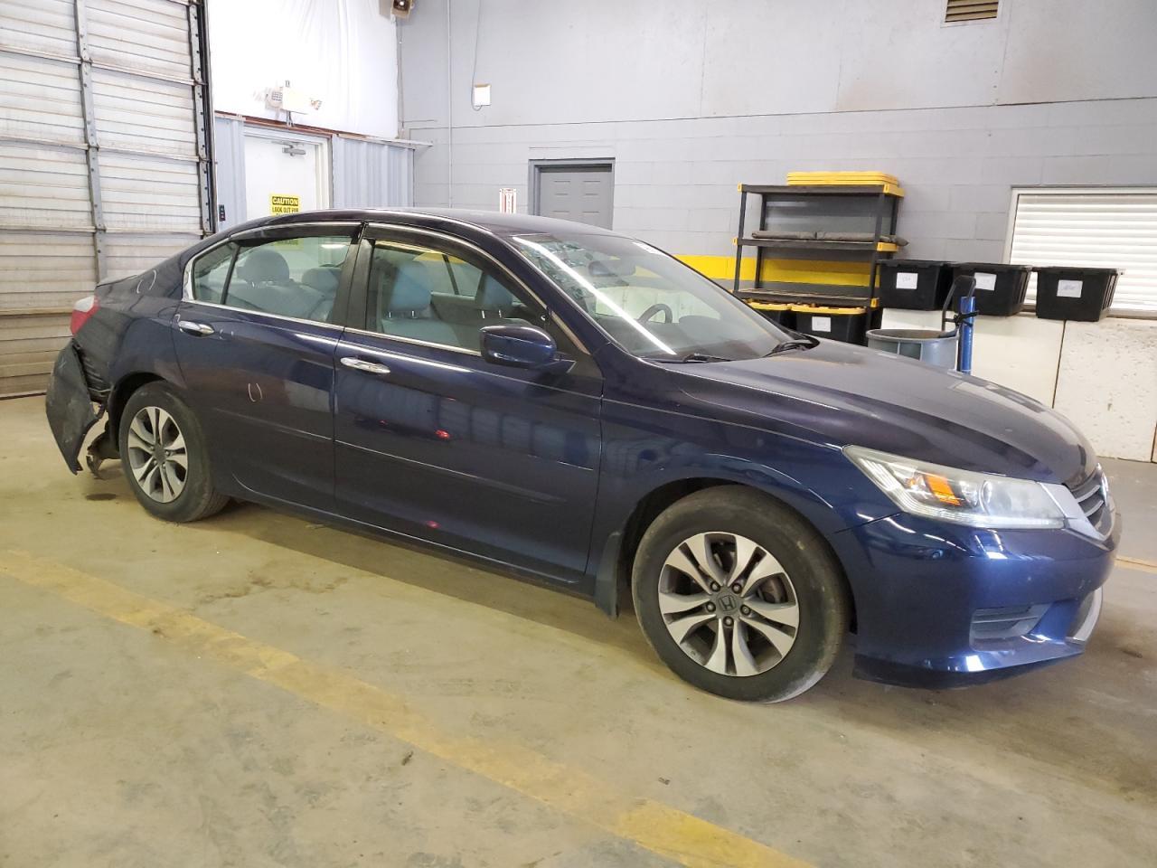 2014 HONDA ACCORD LX - Фото 4