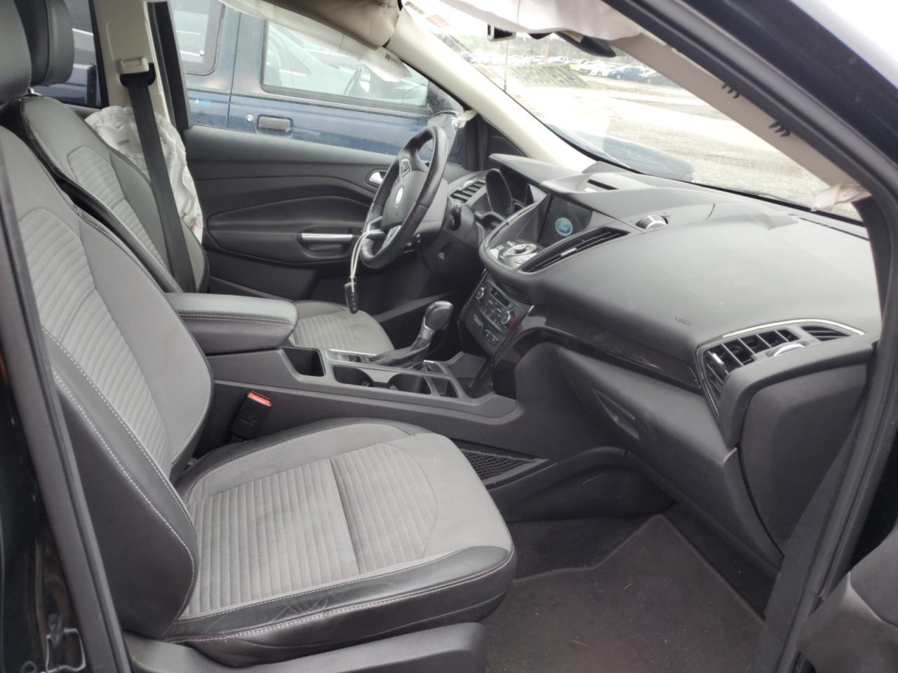 2017 FORD ESCAPE TIT - Image 5