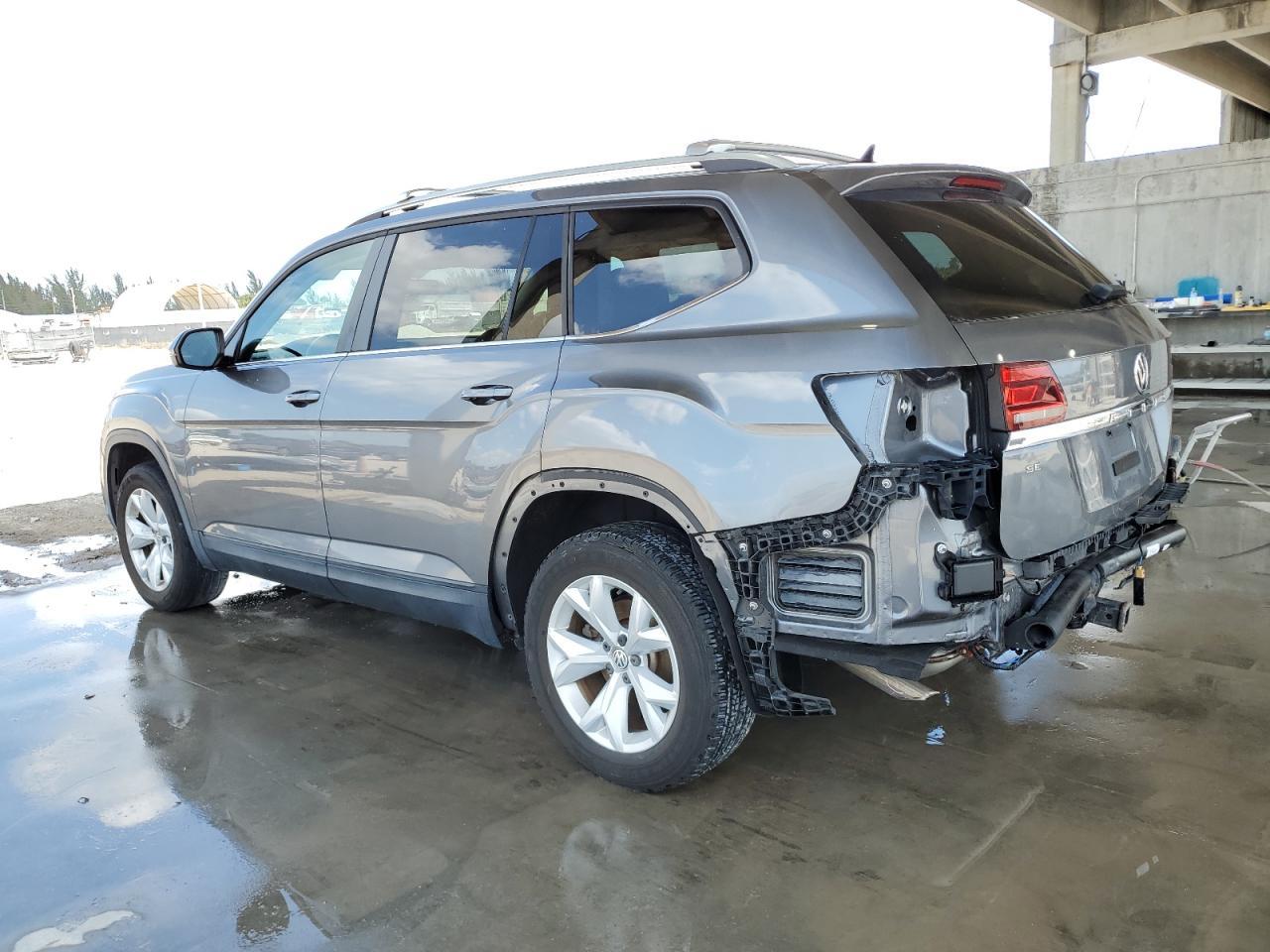 2018 VOLKSWAGEN ATLAS SE - Image 2