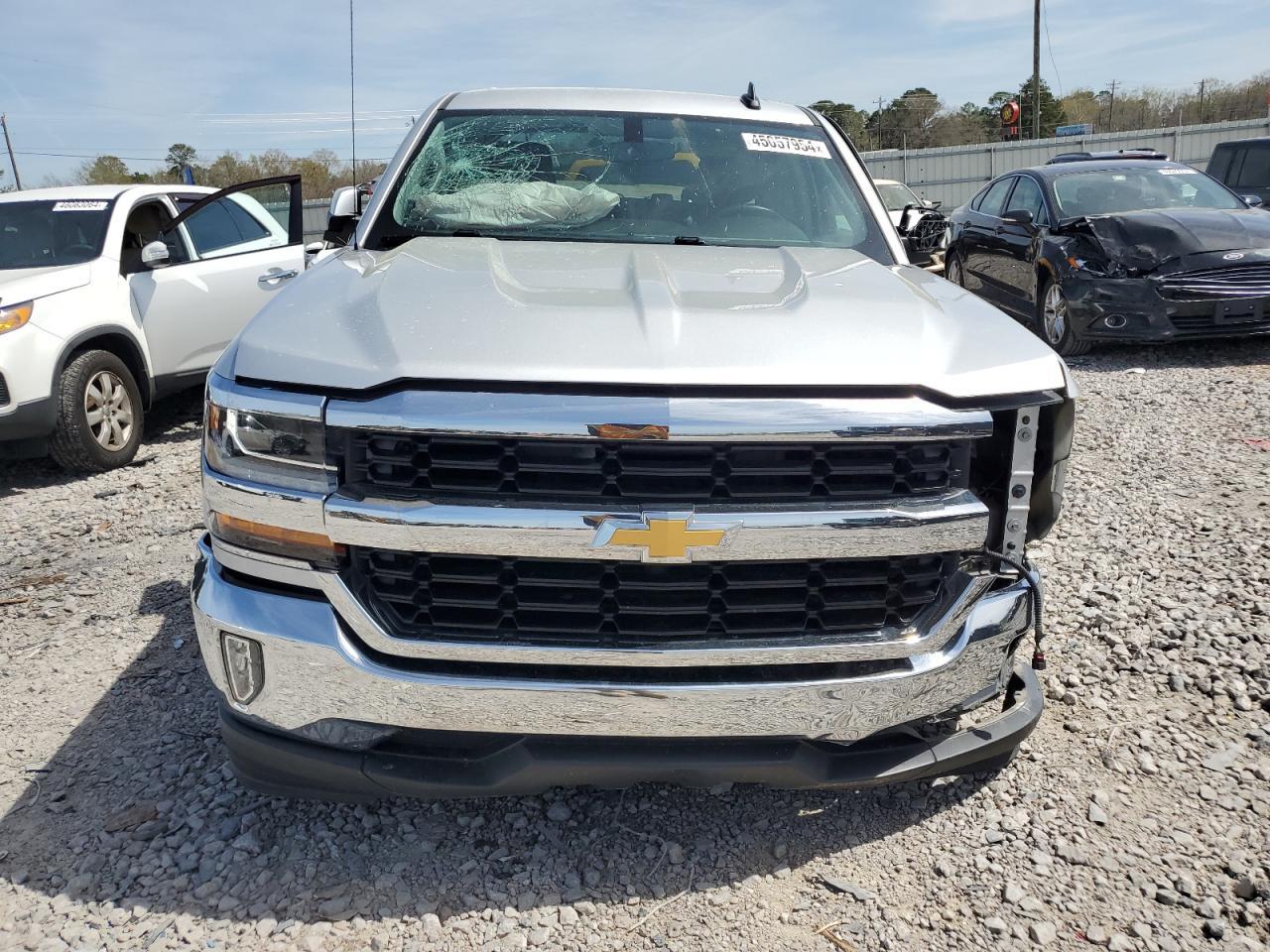 2017 CHEVROLET SILVERADO - Image 5