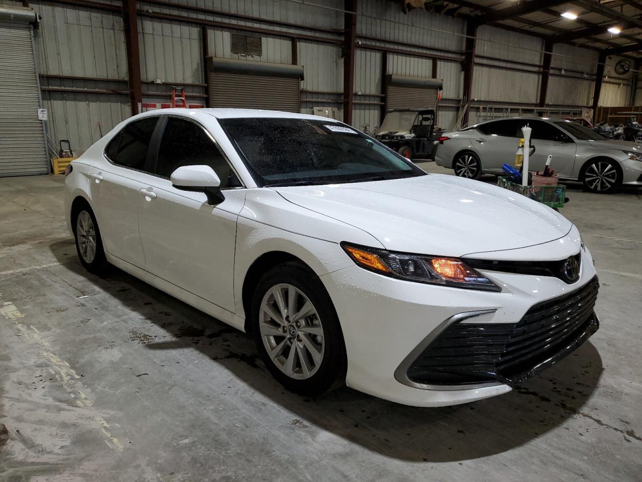 2023 TOYOTA CAMRY LE - Image 4