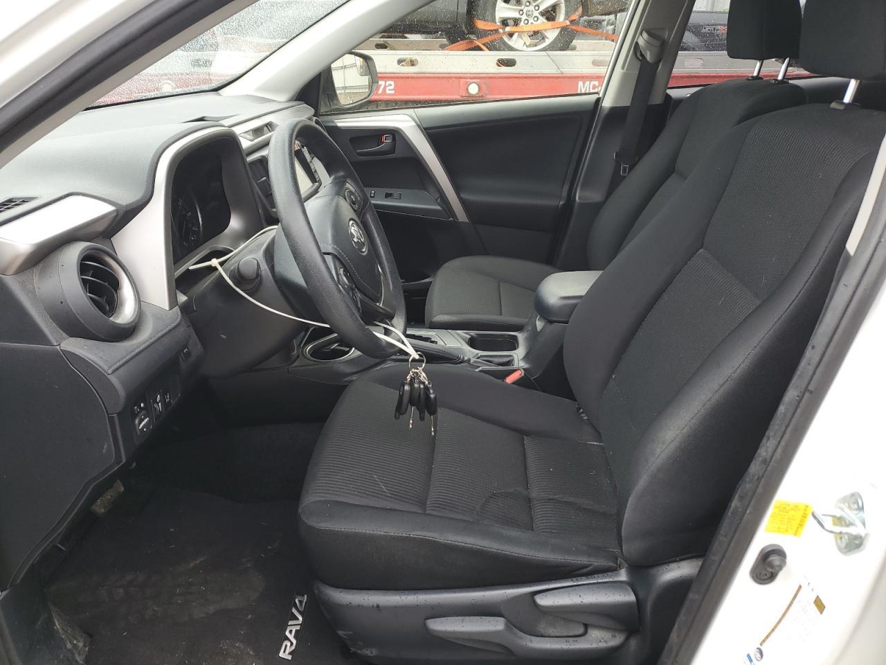 2017 TOYOTA RAV4 LE - Фото 7