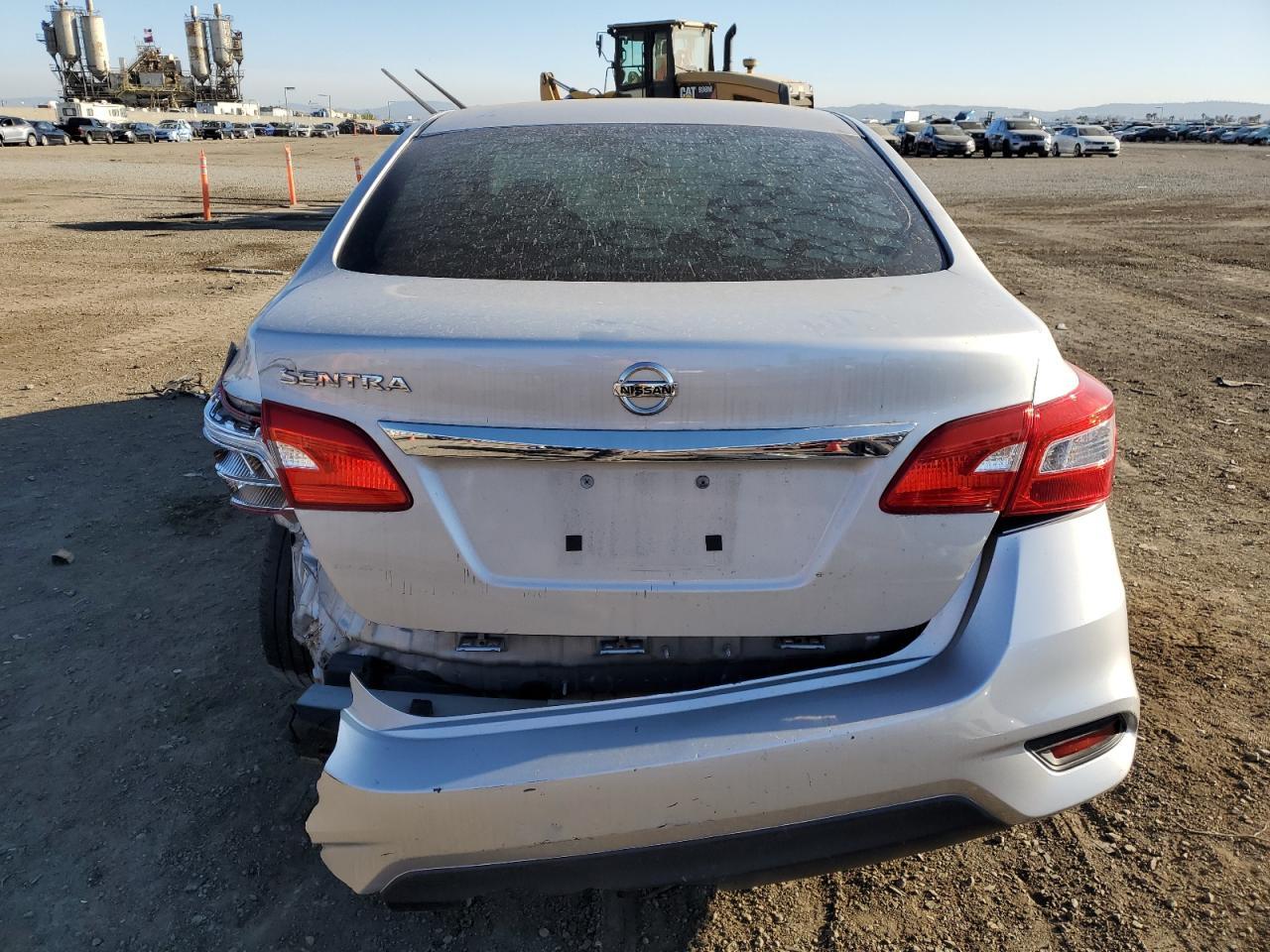 2017 NISSAN SENTRA S - Фото 6