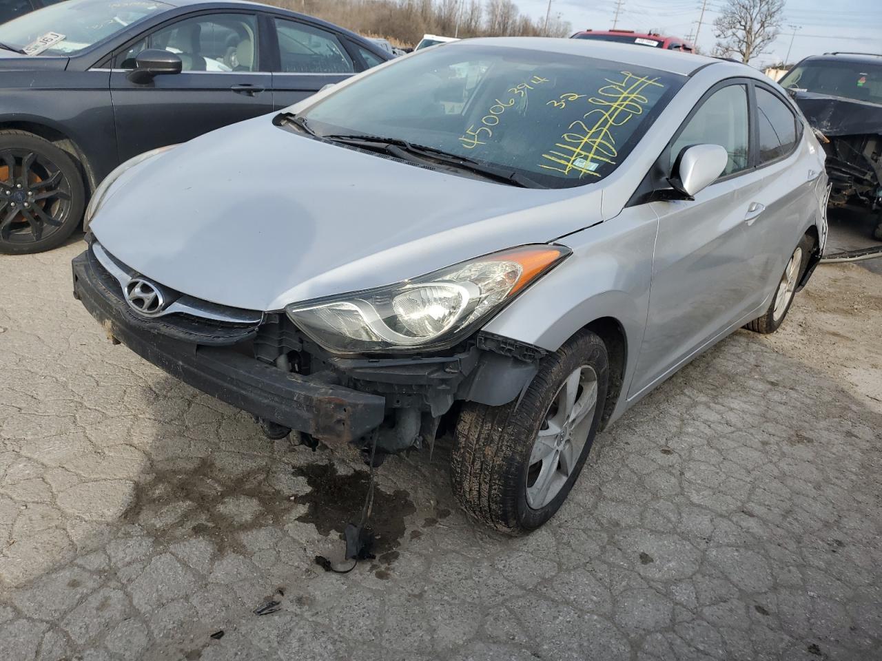 2013 HYUNDAI ELANTRA GL