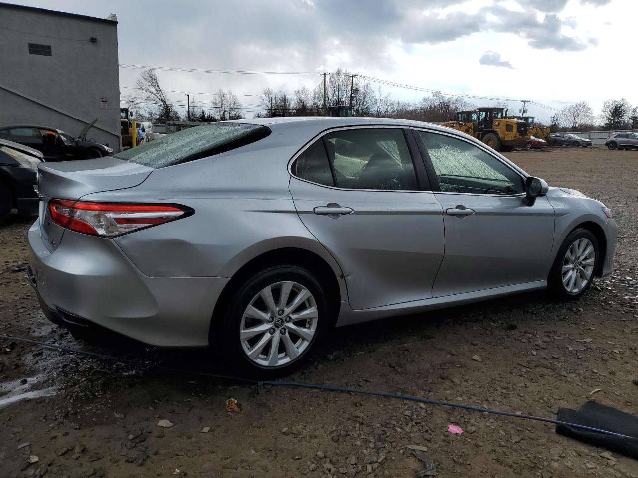 2018 TOYOTA CAMRY L - Image 3