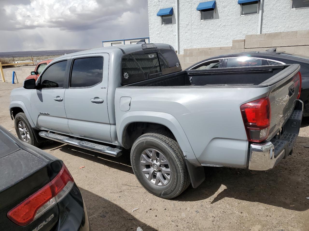 2019 TOYOTA TACOMA DOU - Фото 2