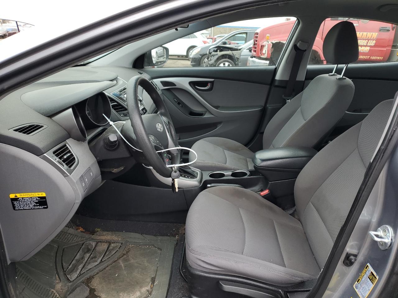 2015 HYUNDAI ELANTRA SE - Фото 7