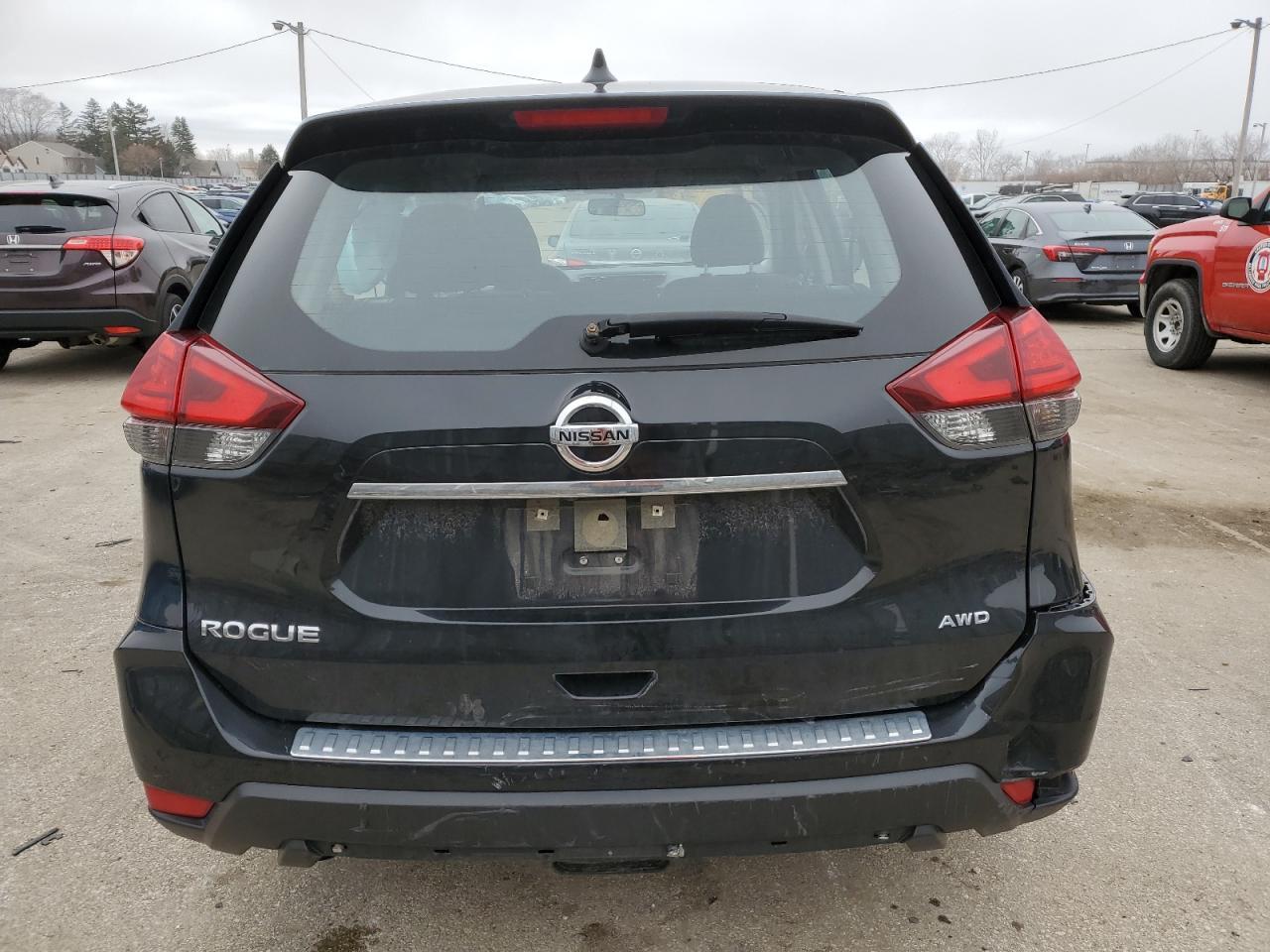 2017 NISSAN ROGUE S - Image 6
