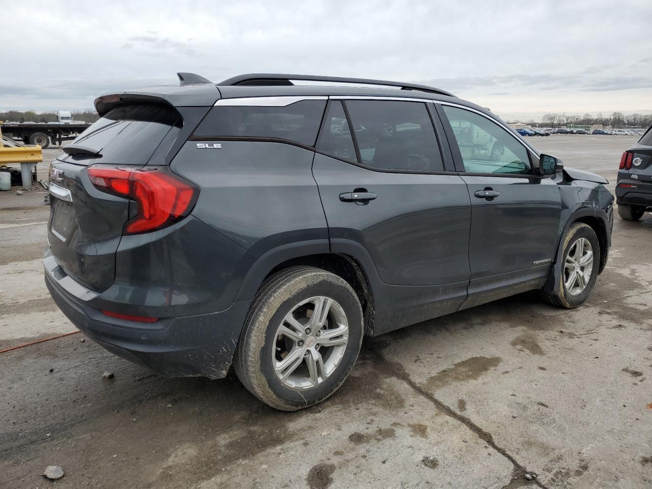 2018 GMC TERRAIN SL - Image 3