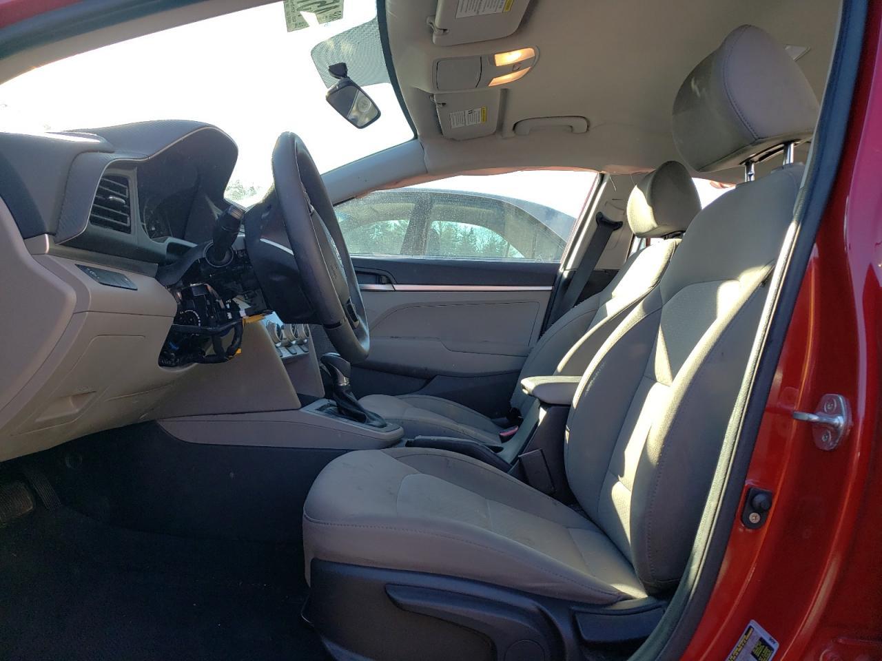 2019 HYUNDAI ELANTRA SE - Фото 7