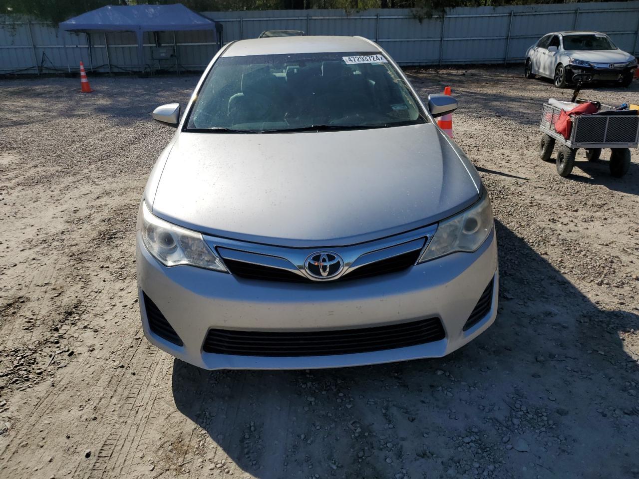 2014 TOYOTA CAMRY L - Фото 5