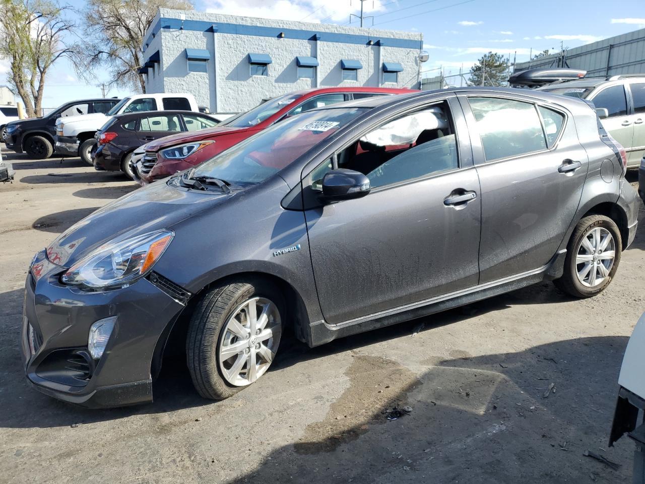 2017 TOYOTA PRIUS C car image