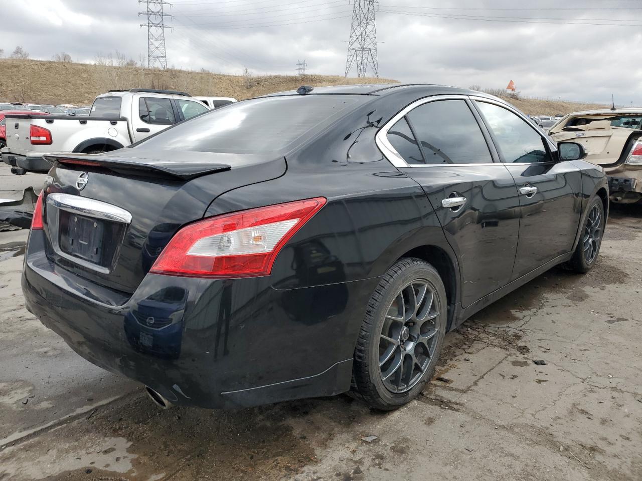 2011 NISSAN MAXIMA S - Image 3