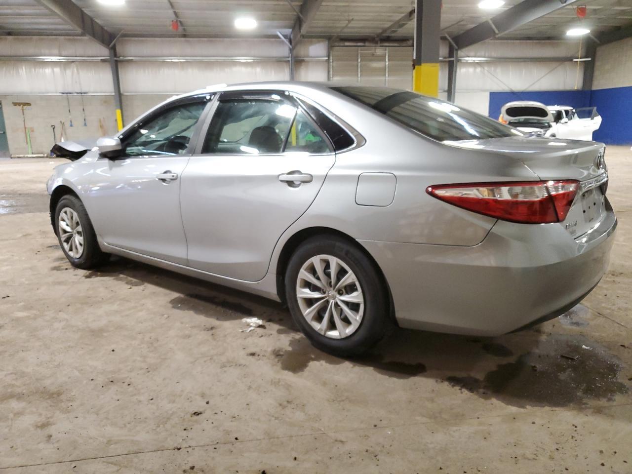2016 TOYOTA CAMRY LE - Image 2