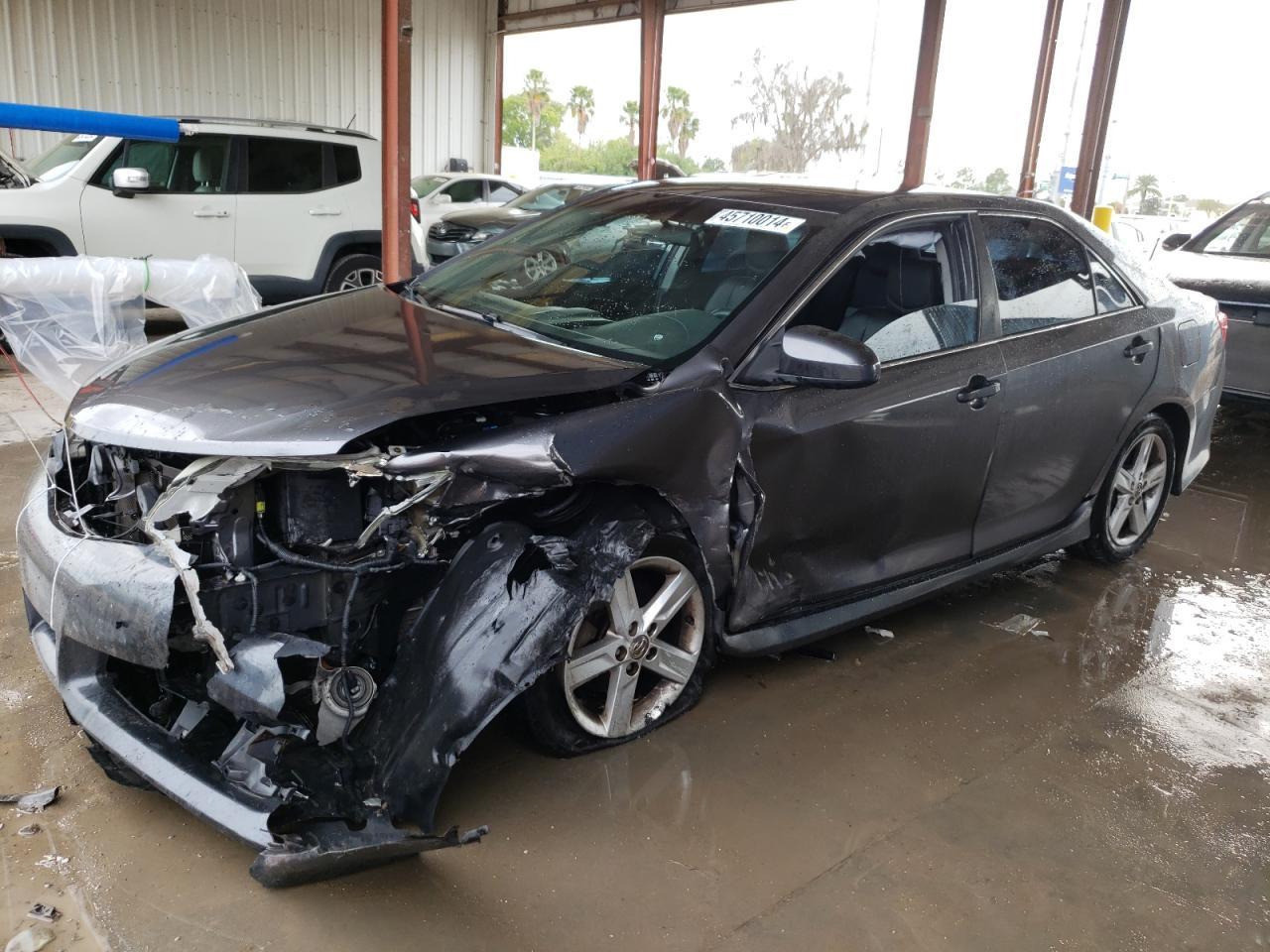 2013 TOYOTA CAMRY L