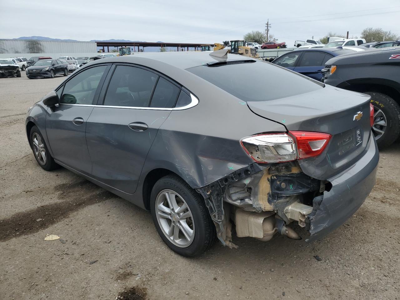 2017 CHEVROLET CRUZE LT - Image 2