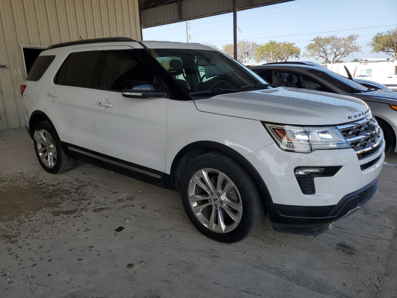 2018 FORD EXPLORER X - Image 4