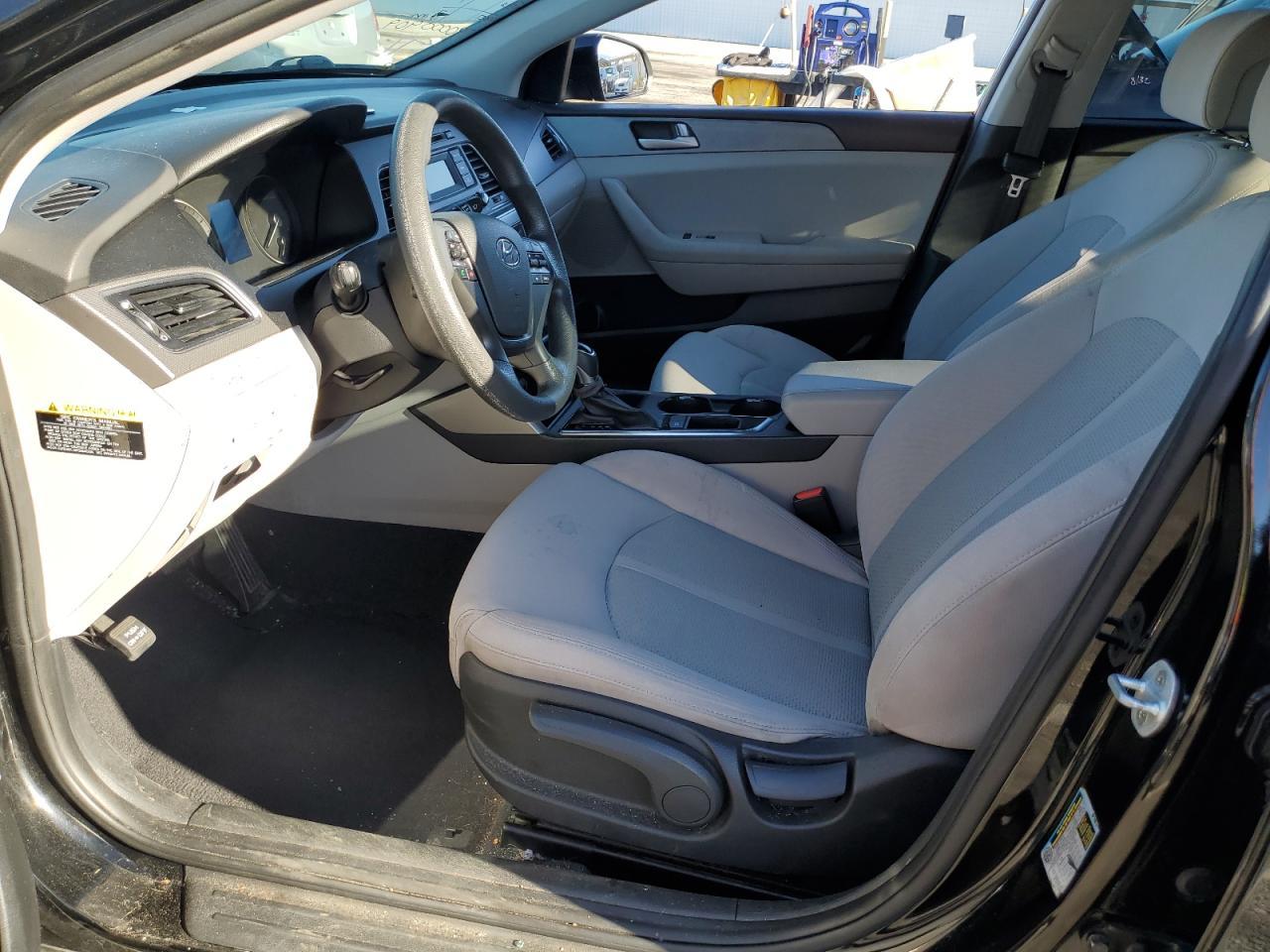 2017 HYUNDAI SONATA SE - Фото 7