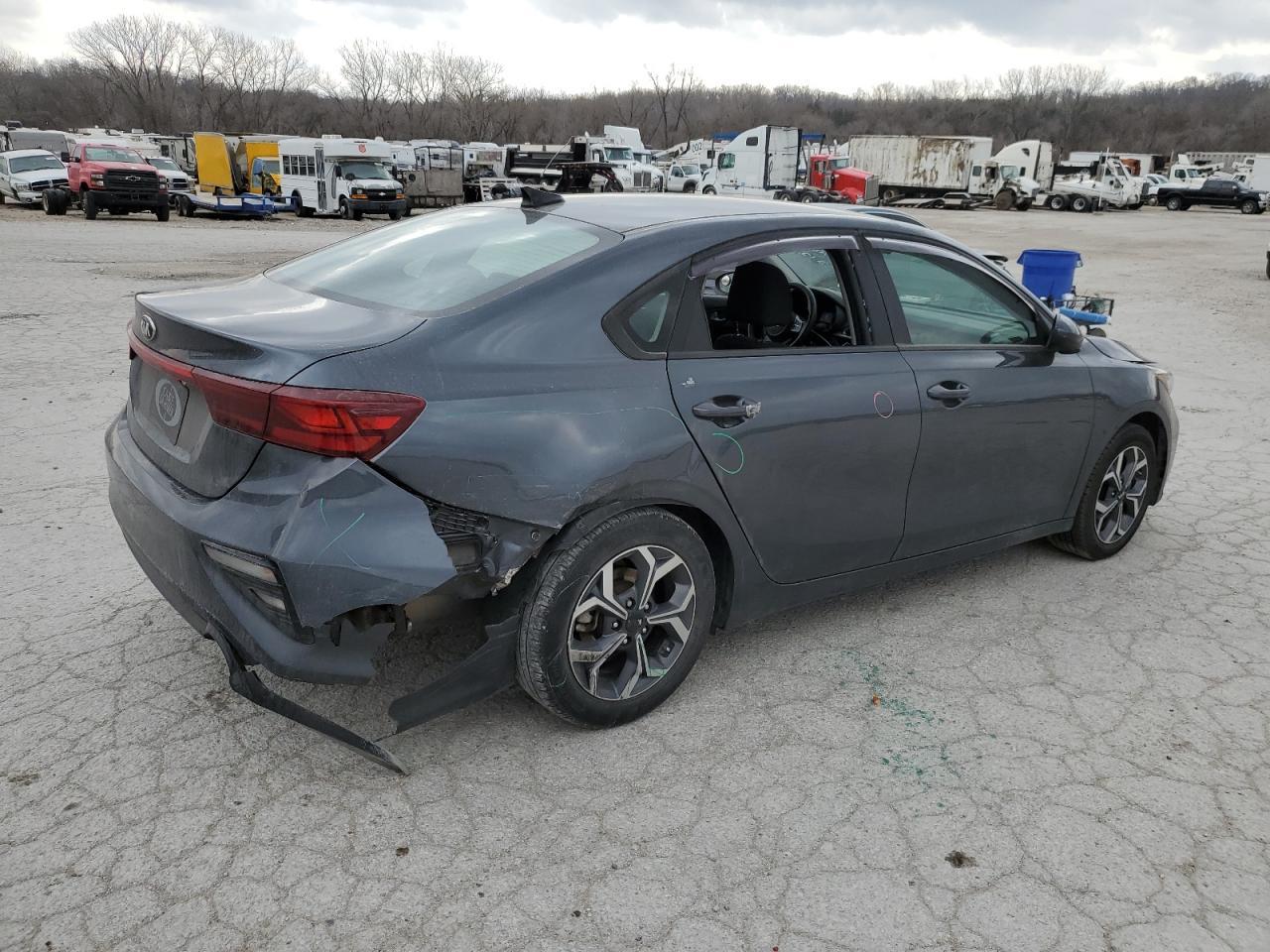 2020 KIA FORTE FE - Фото 3