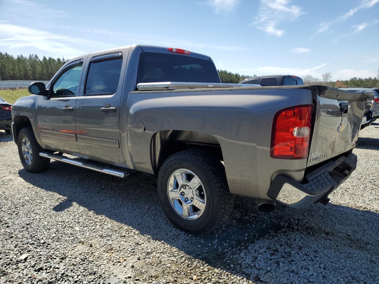 2013 CHEVROLET SILVERADO - Фото 2