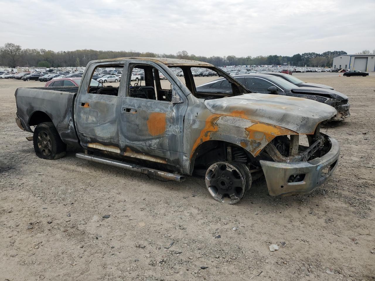 2018 RAM 2500 SLT - Image 4