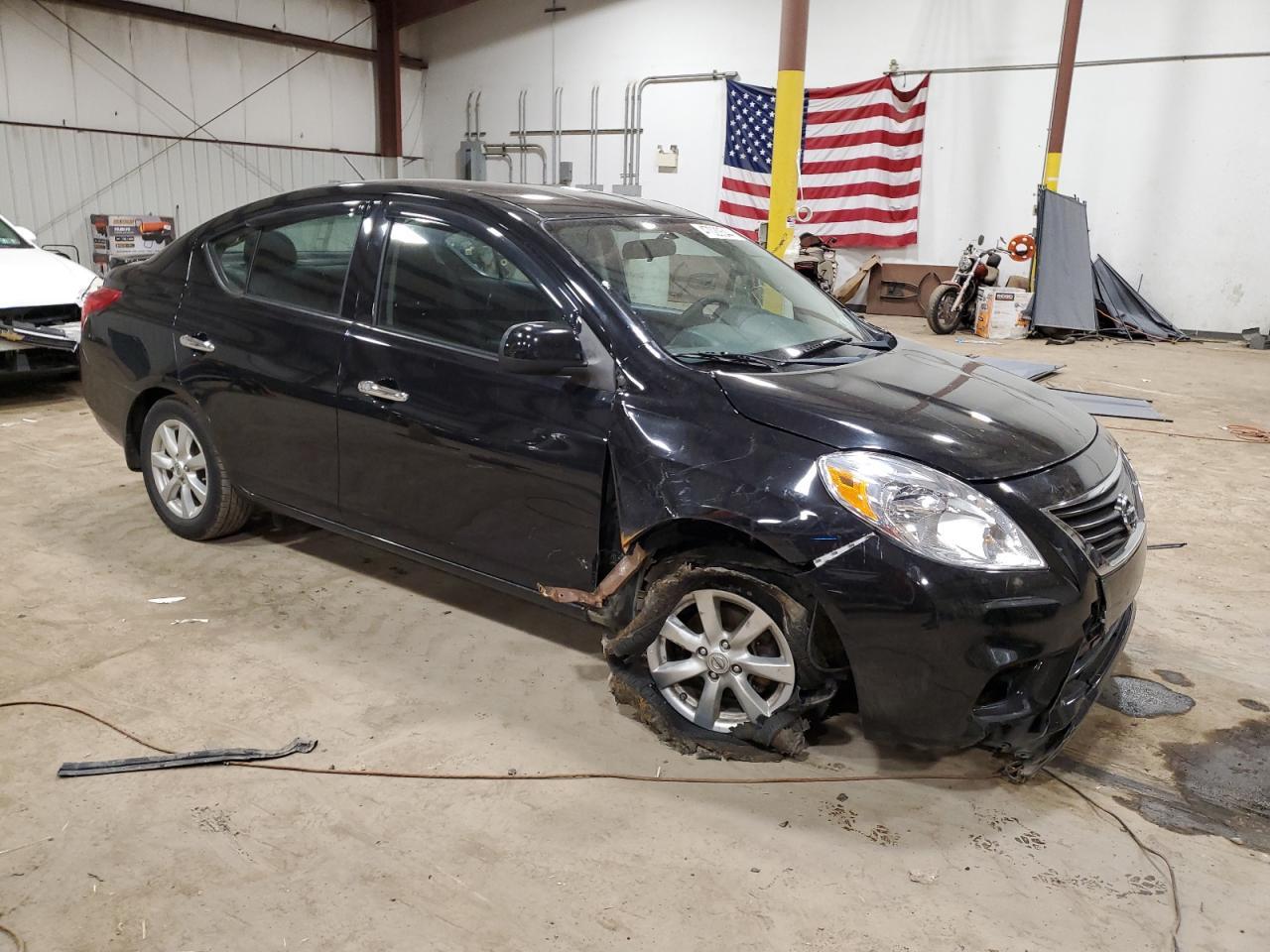 2014 NISSAN VERSA SV - Image 4