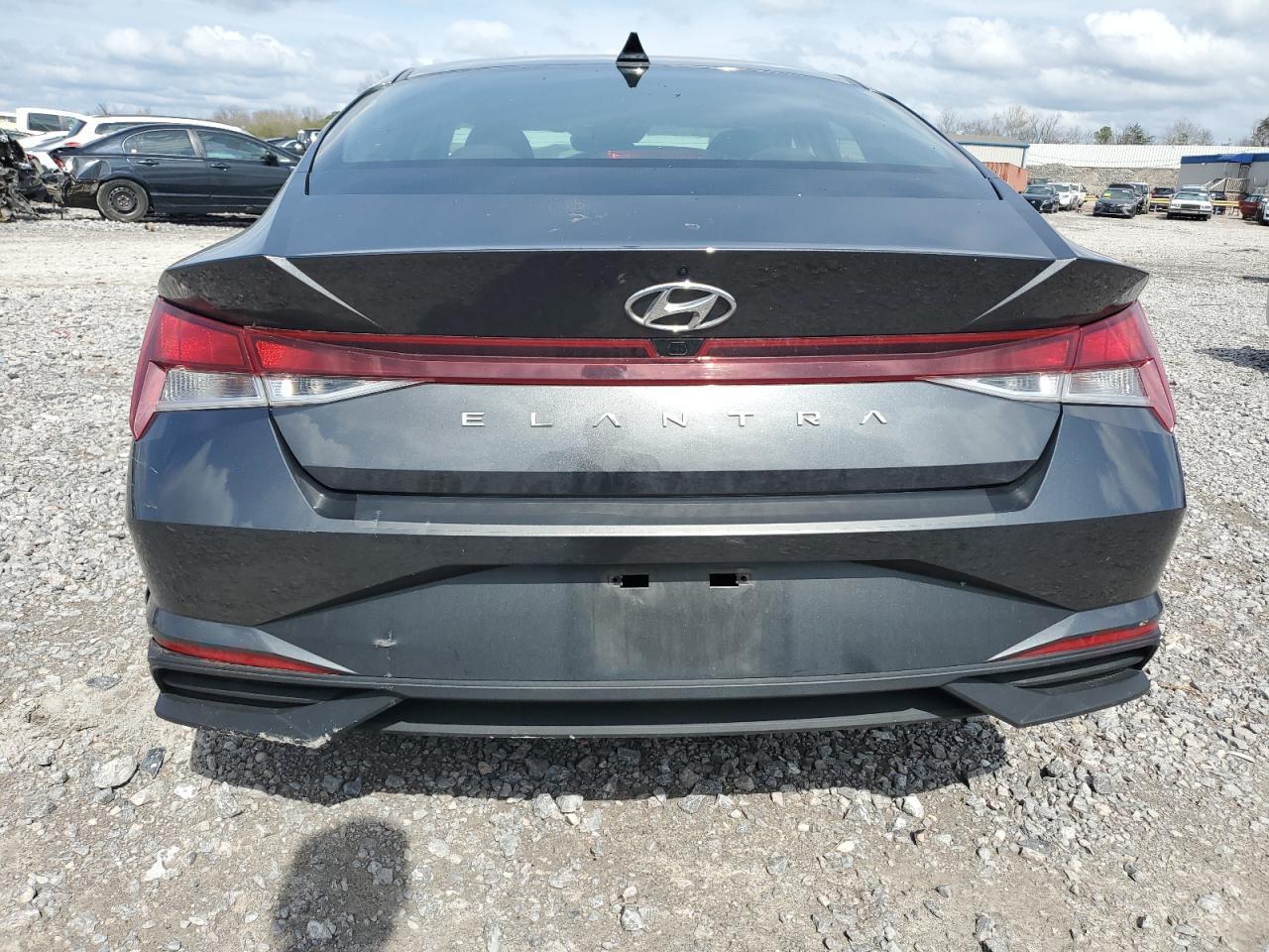 2023 HYUNDAI ELANTRA SE - Фото 6