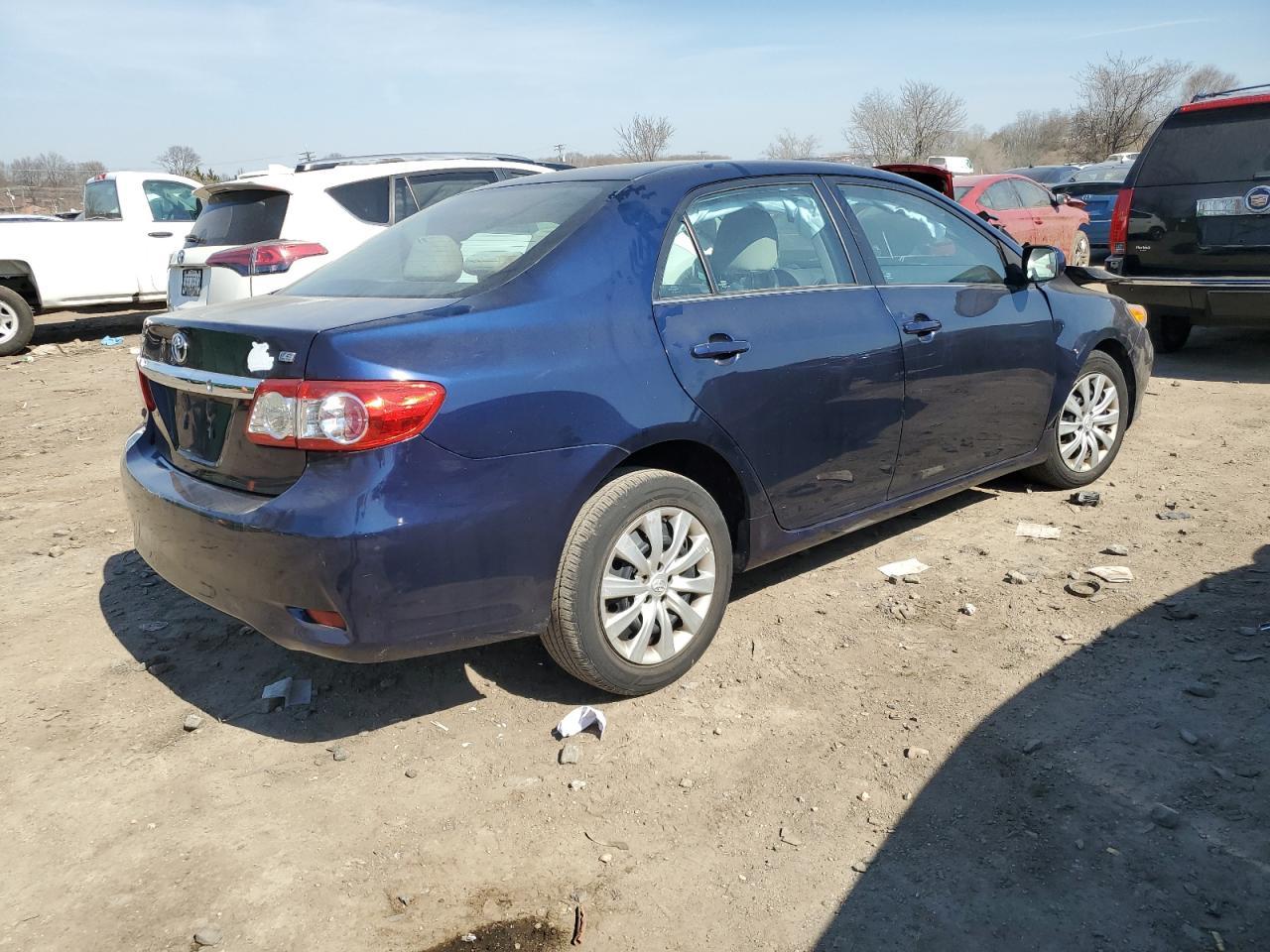 2013 TOYOTA COROLLA BA - Фото 3