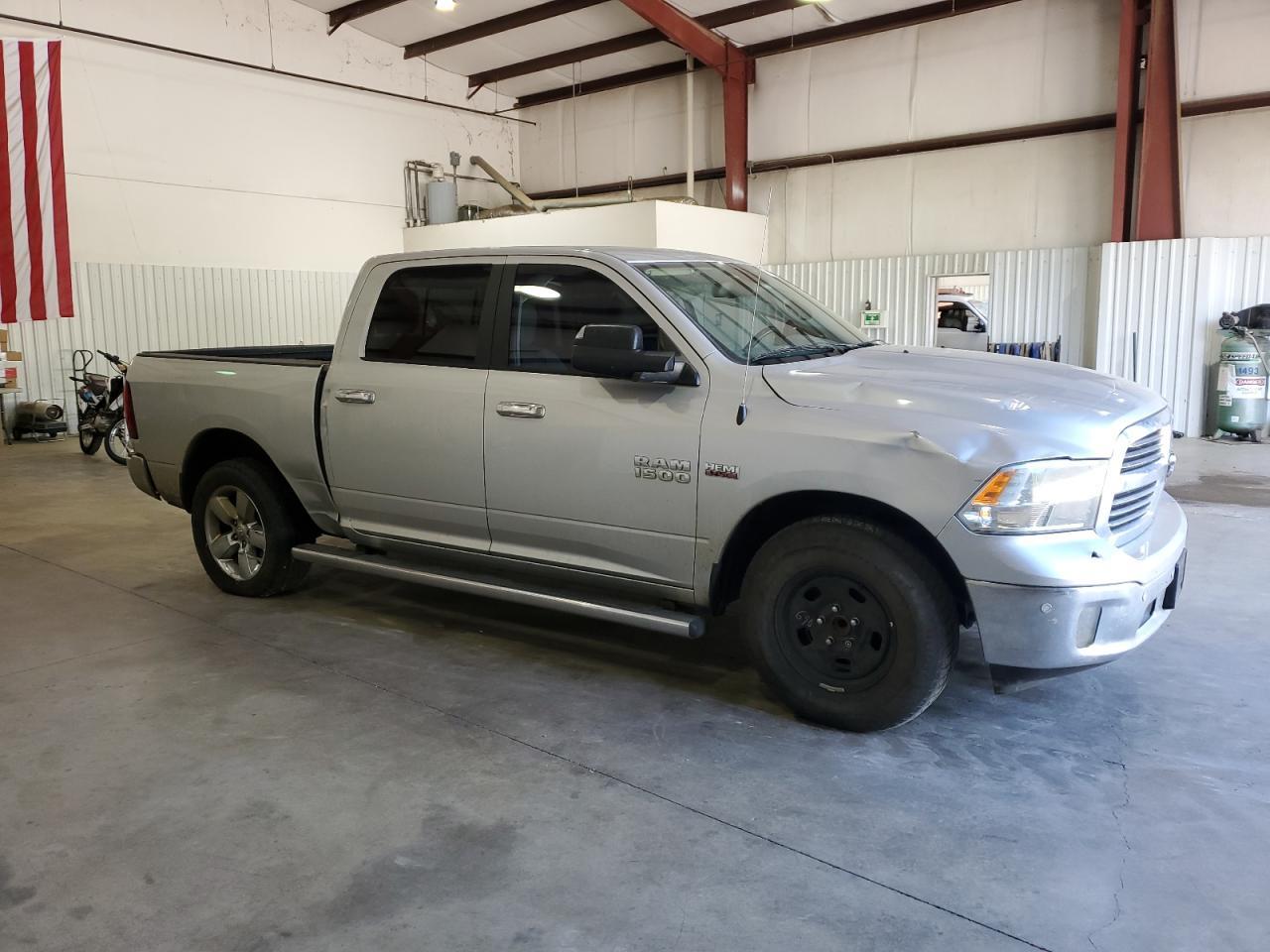 2014 RAM 1500 SLT - Image 4