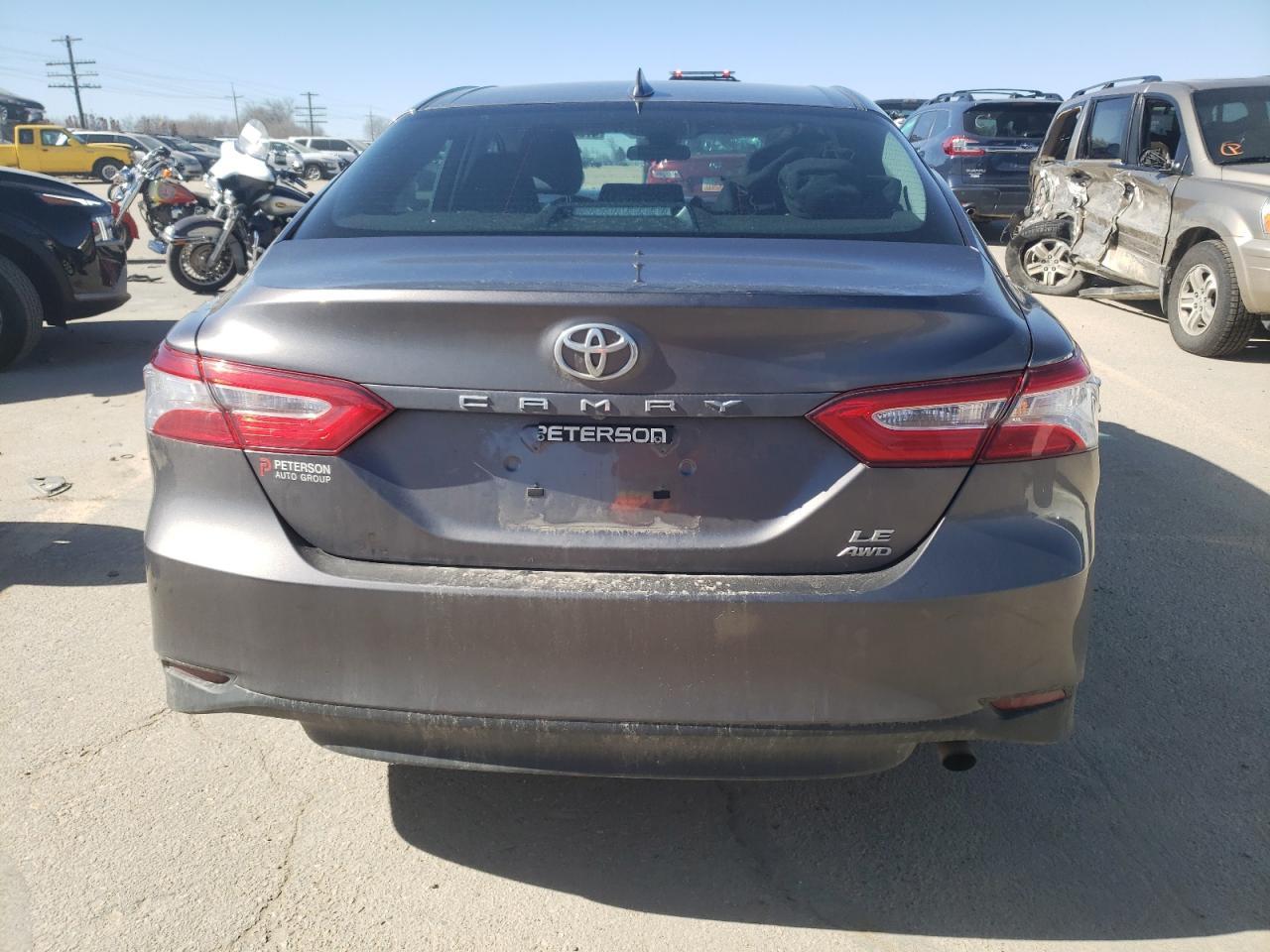 2020 TOYOTA CAMRY LE - Фото 6