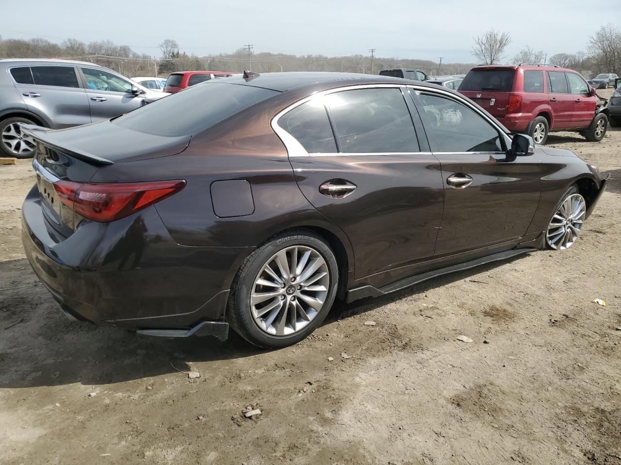 2018 INFINITI Q50 LUXE - Image 3