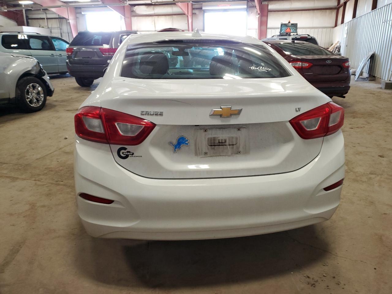 2017 CHEVROLET CRUZE LT - Фото 6