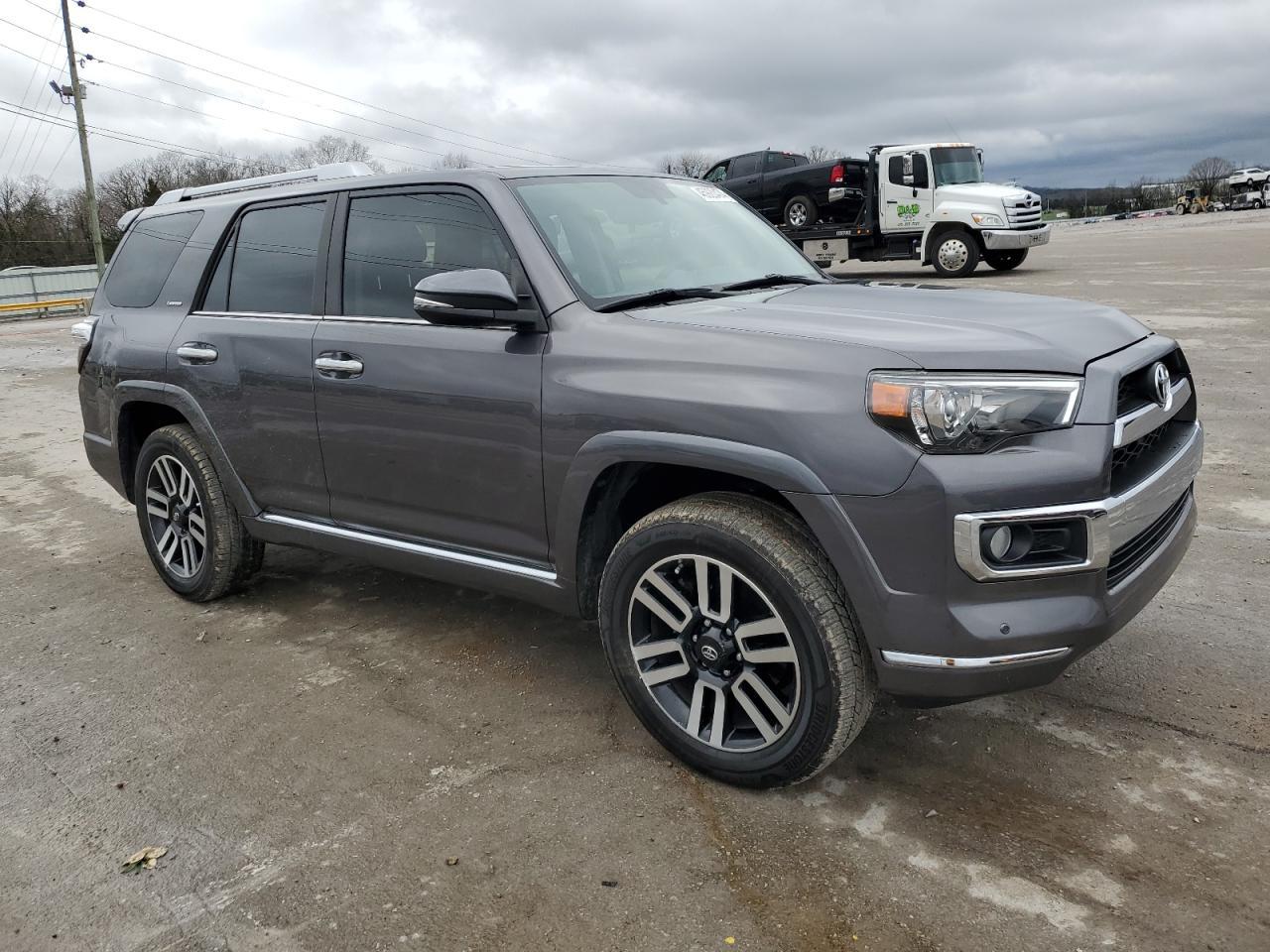 2019 TOYOTA 4RUNNER SR - Image 4