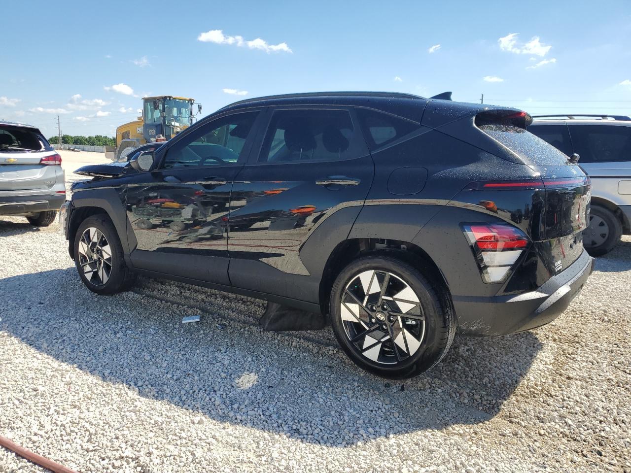 2024 HYUNDAI KONA SEL - Фото 2