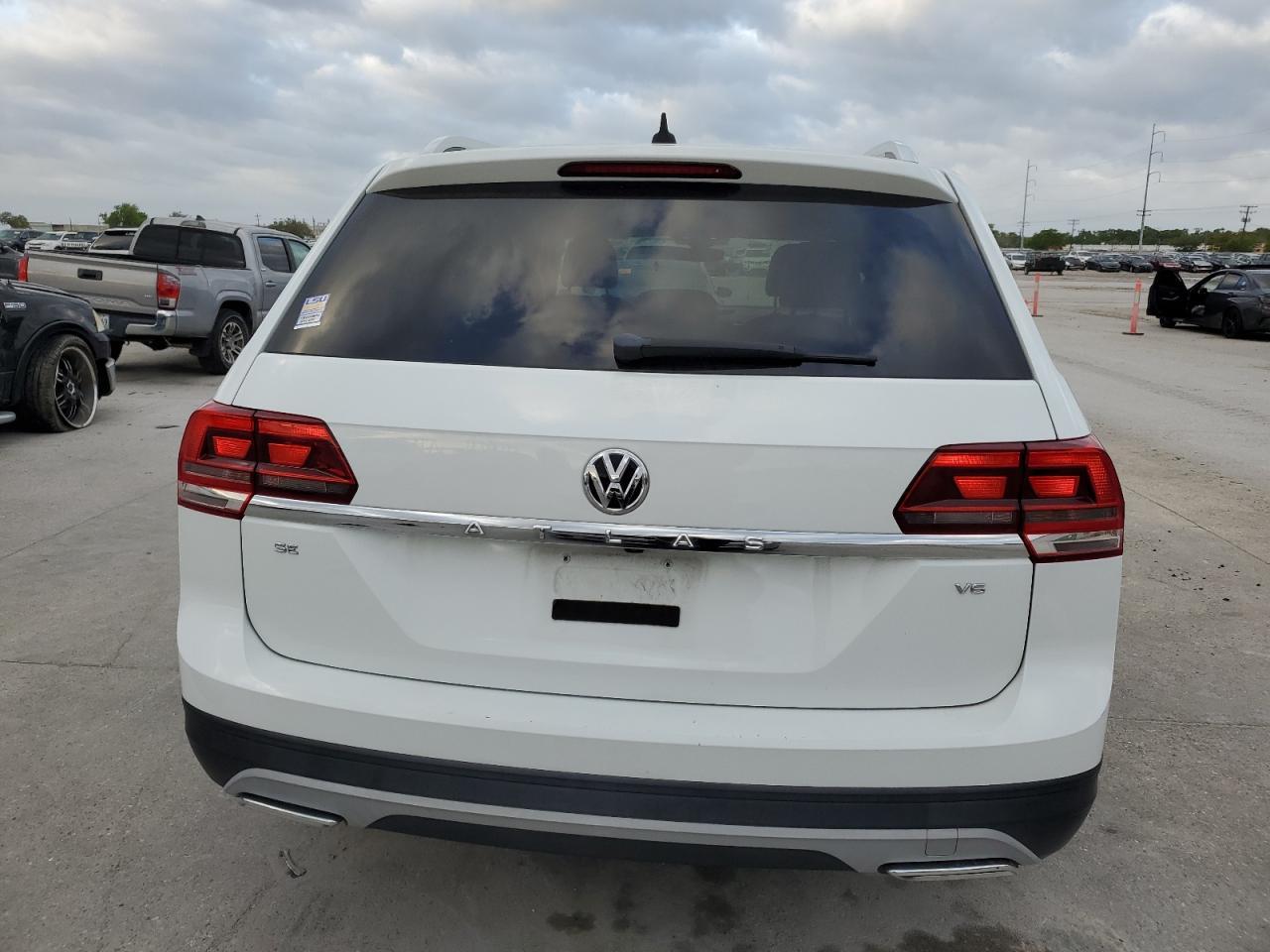 2018 VOLKSWAGEN ATLAS SE - Image 6
