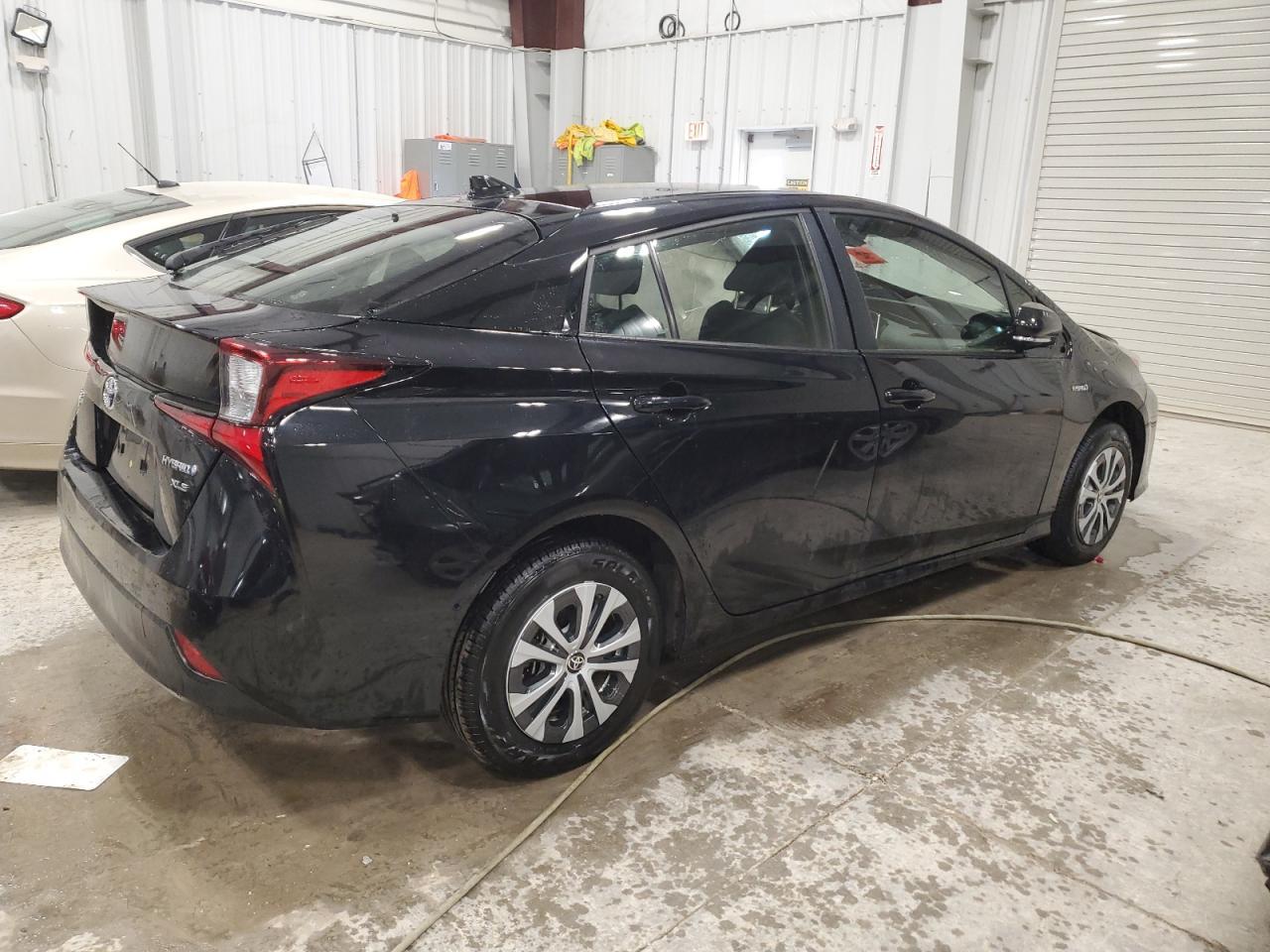 2019 TOYOTA PRIUS - Image 3