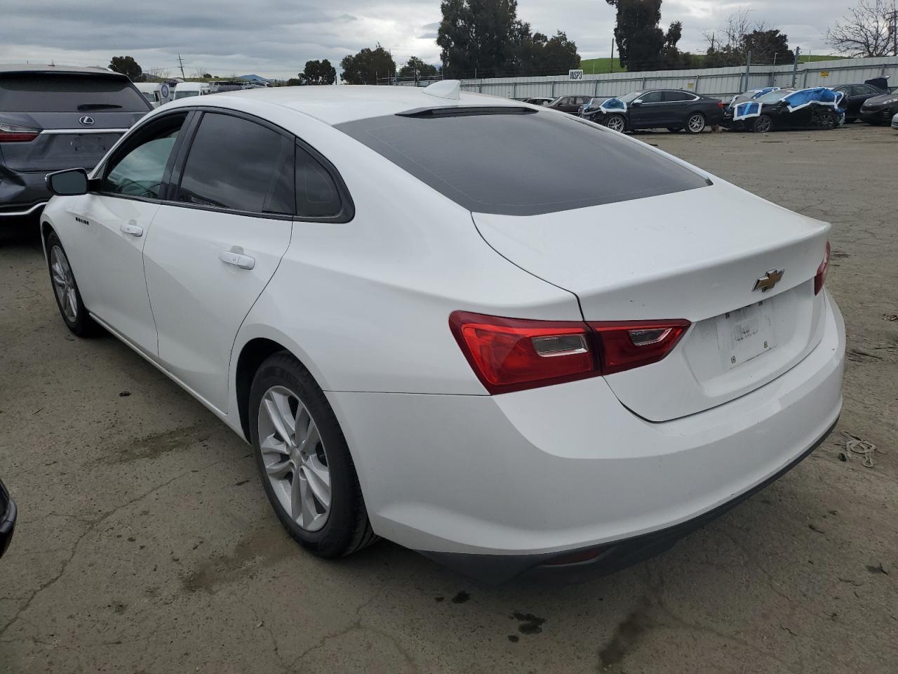 2017 CHEVROLET MALIBU LT - Фото 2