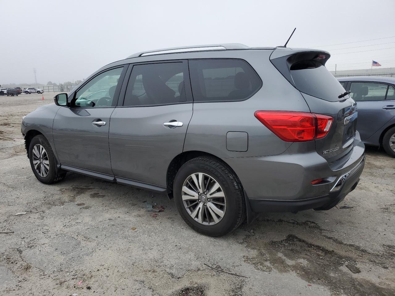 2018 NISSAN PATHFINDER - Image 2