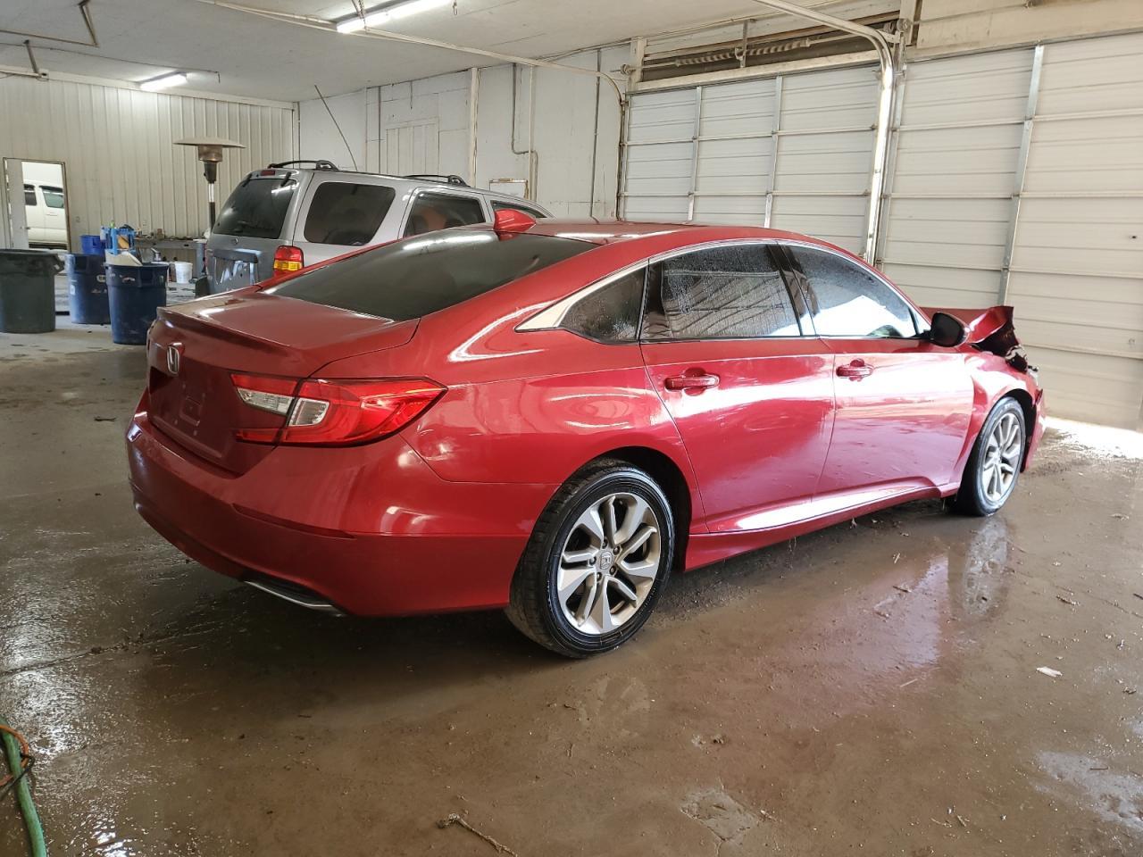 2018 HONDA ACCORD LX - Image 3
