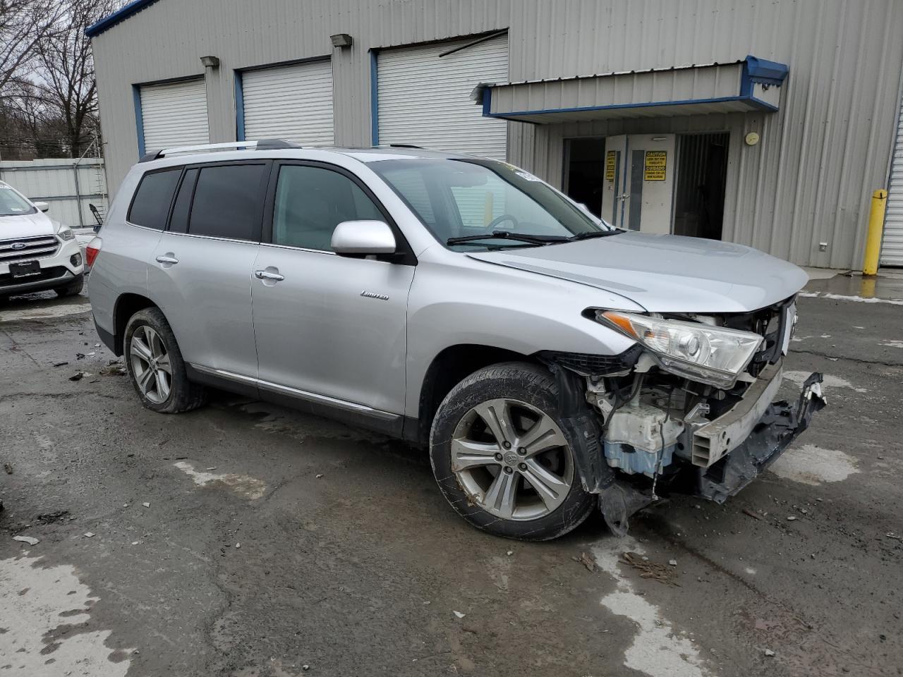 2011 TOYOTA HIGHLANDER - Фото 4