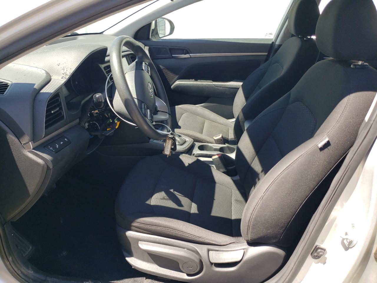 2019 HYUNDAI ELANTRA SE - Фото 7