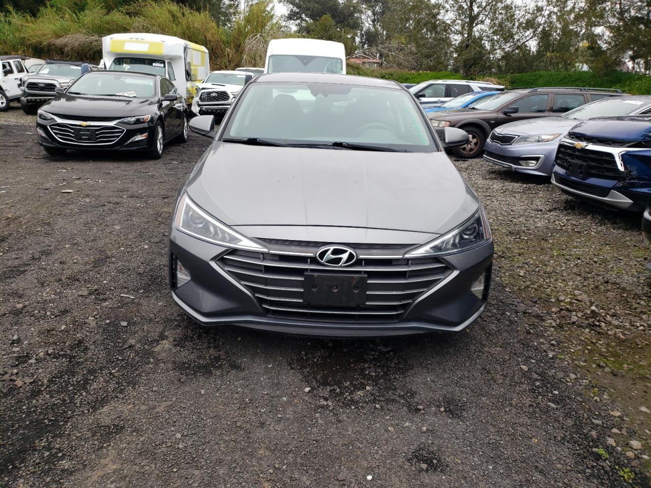 2019 HYUNDAI ELANTRA SE - Фото 5