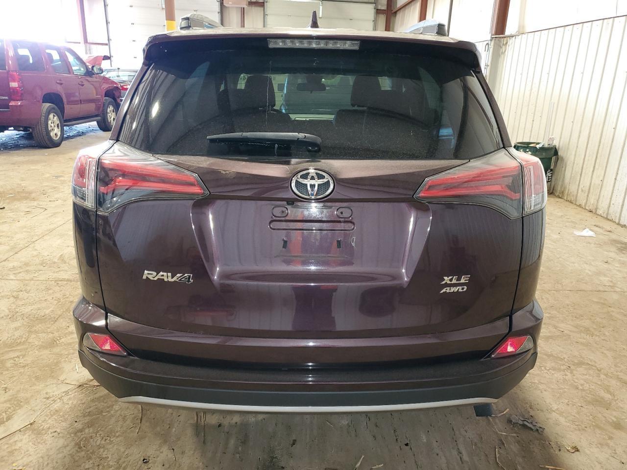 2017 TOYOTA RAV4 XLE - Image 6